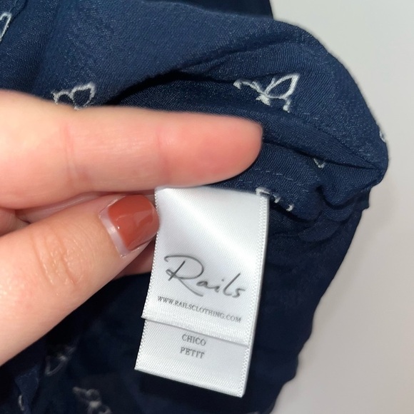 RAILS NWT Navy Blue & White Beaux Butterflies Long Sleeve Blouse in Size Small - Picture 7 of 12